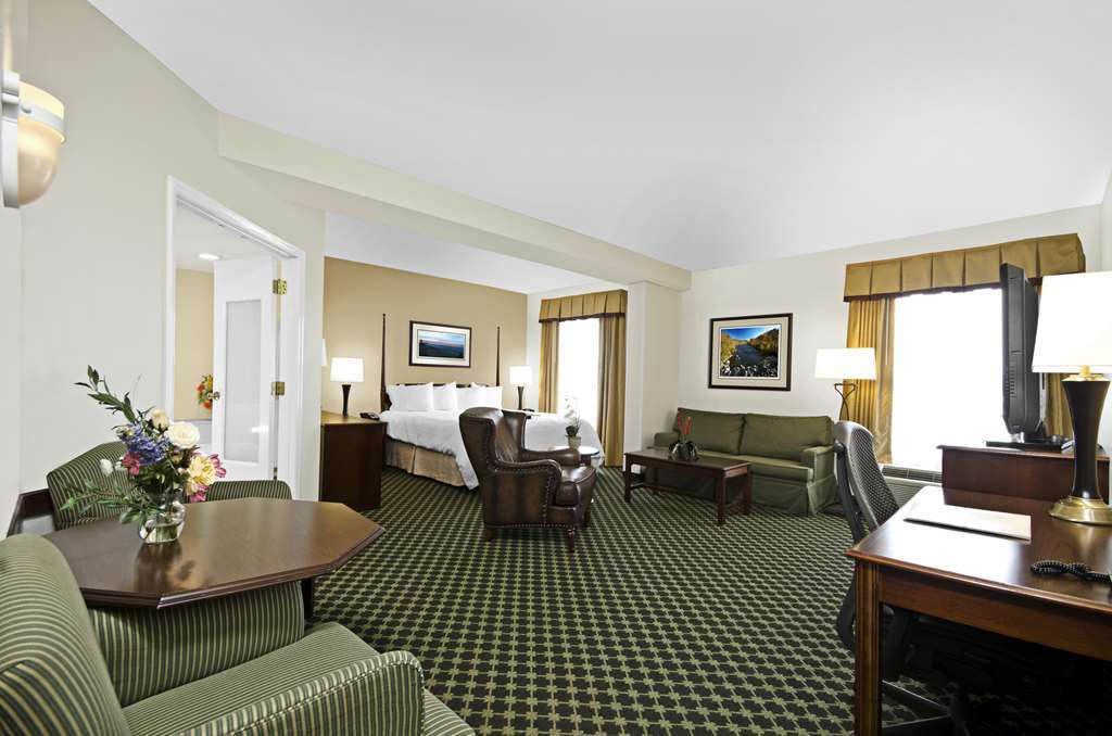 Hampton Inn & Suites Chincoteague-Waterfront, Va Bilik gambar